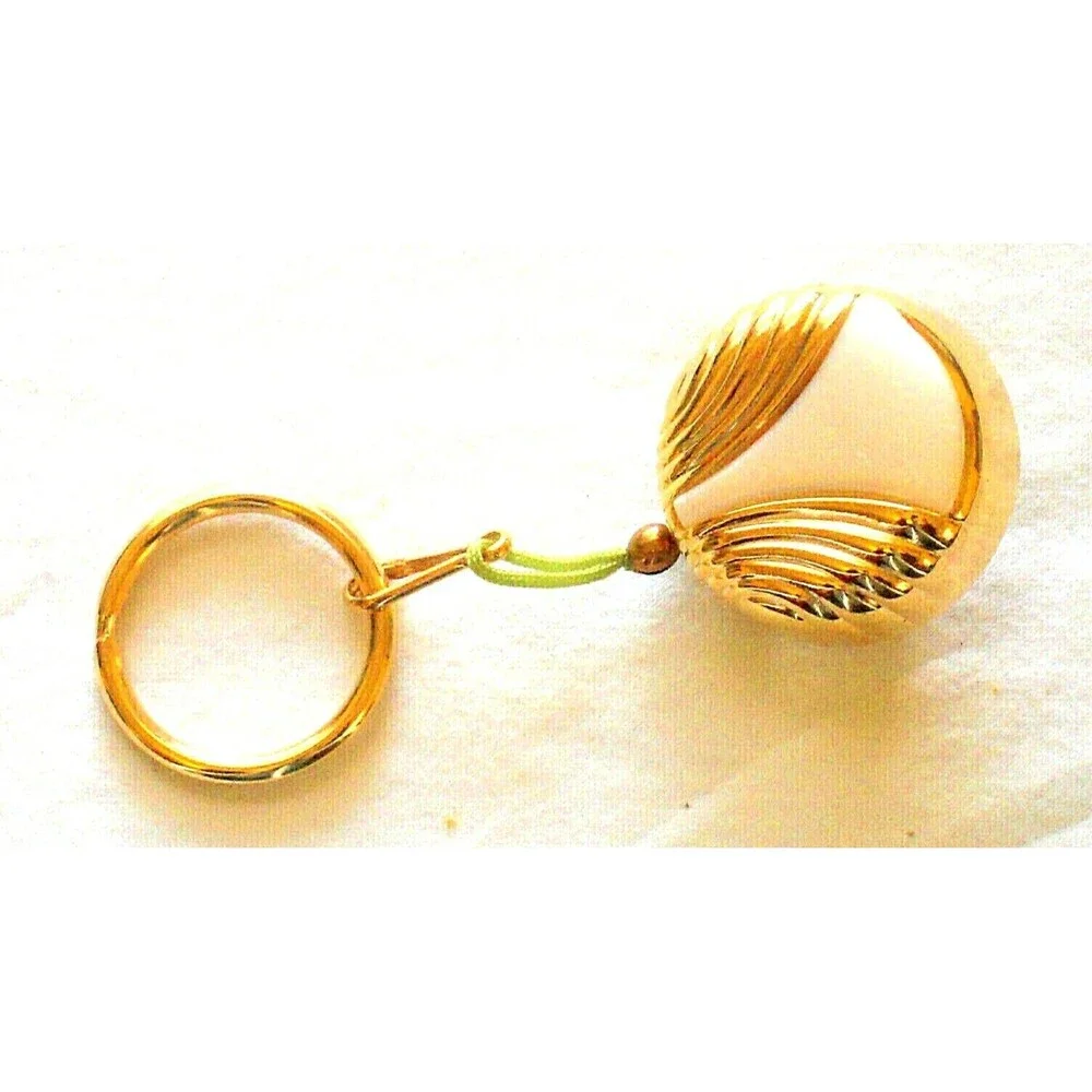 Vintage 1984 Avon Retractable Key Ring Clip Gold Tone & White